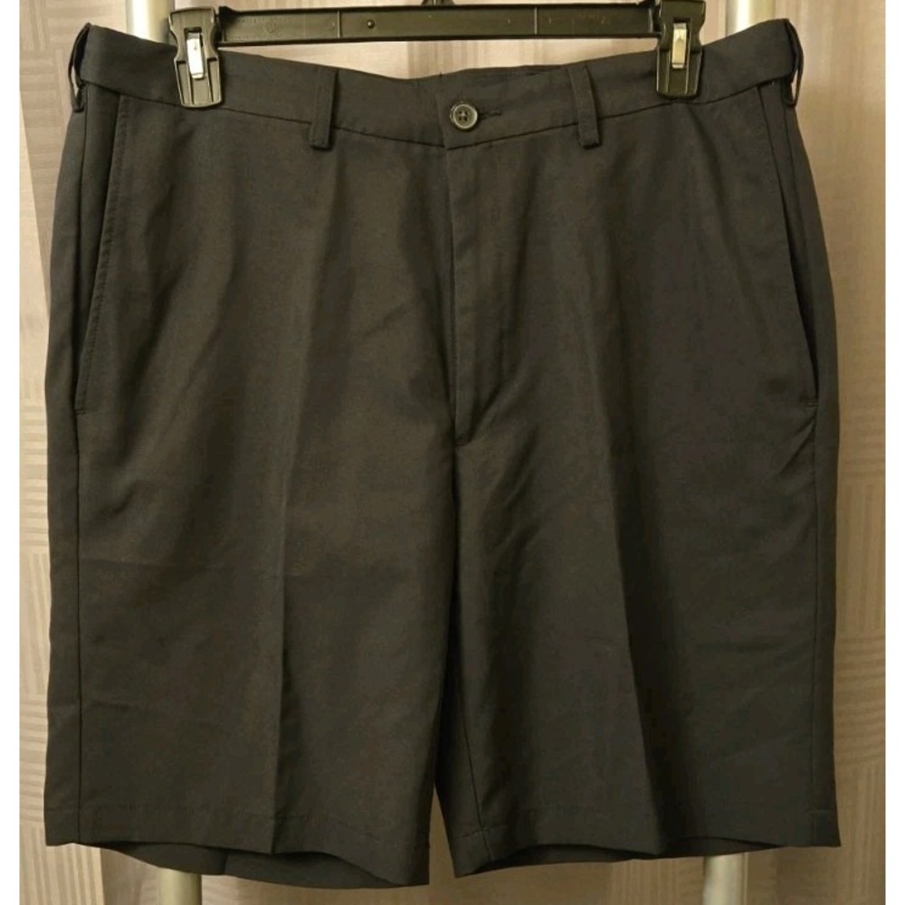 Haggar Clothing Flat Front Performance Comfort Everyday Shorts‎ - Men's Size 38